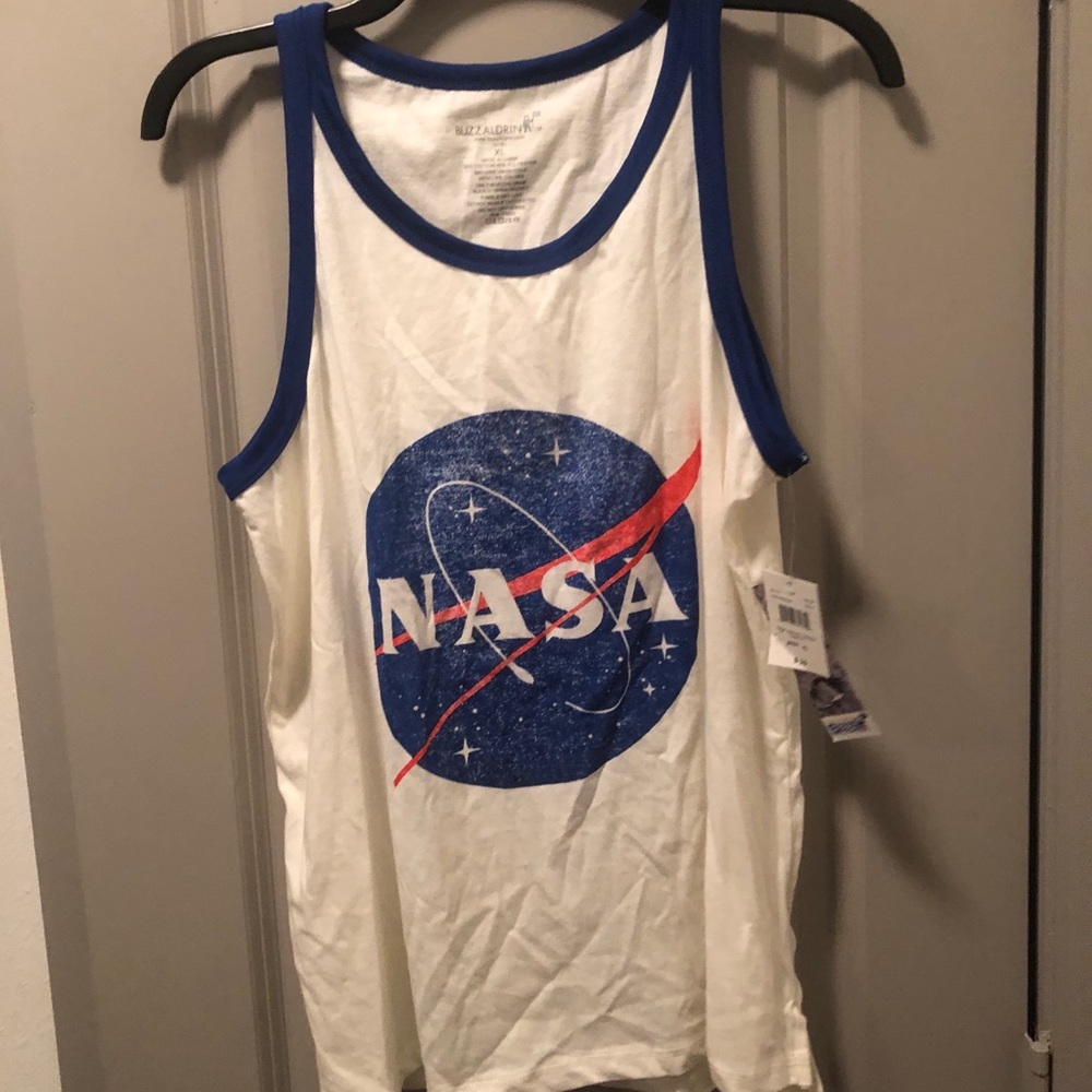 LAST CHANCE NASA Tank Top XL NWT Sleeveless Outer Space Casual Cream Color